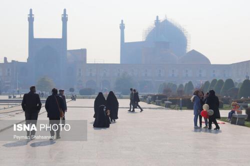 تنفس هوای آلوده برای گروههای حساس در اهواز و اصفهان