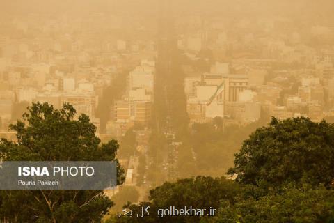 گرد و غبار هوای قم، قزوین و تهران را آلوده می كند