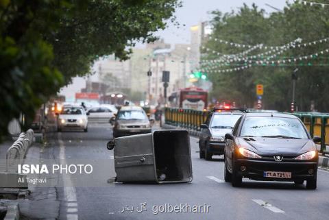 وزش بادهای شدید در تهران ادامه دارد