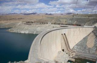 زاینده رود تا آخر بهار آینده جاری است